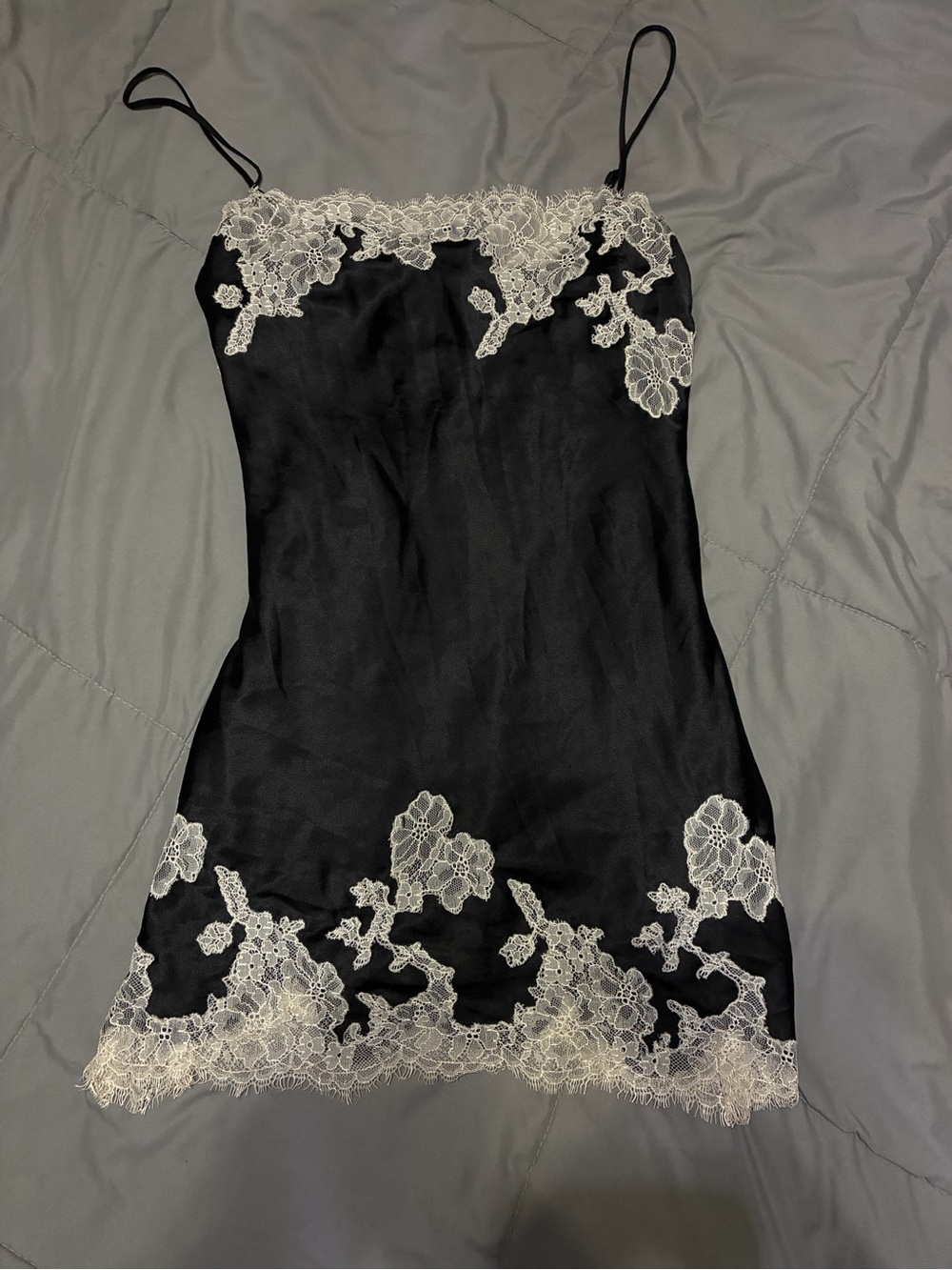 Victoria’s Secret Vintage Y2K Black Satin Lace Slip Dress L